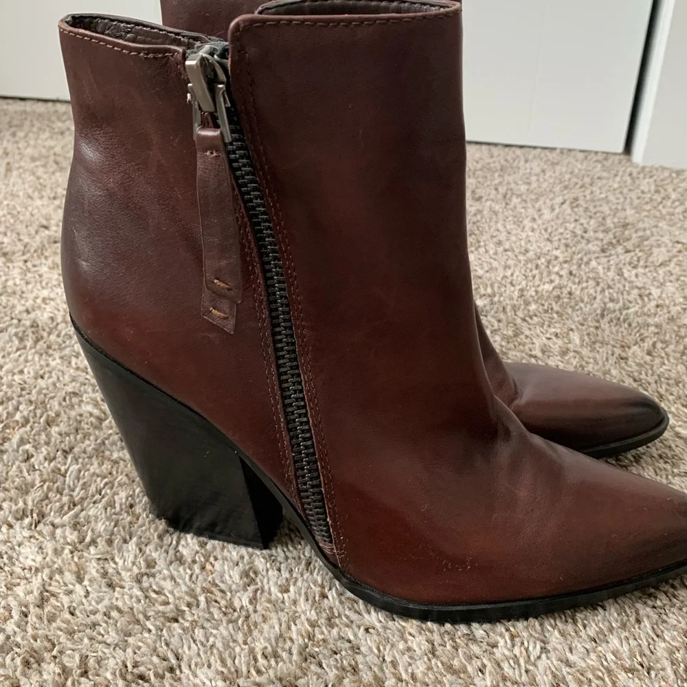 Naturalizer dark brown leather ankle boots size 11 western‎ boho classic booties